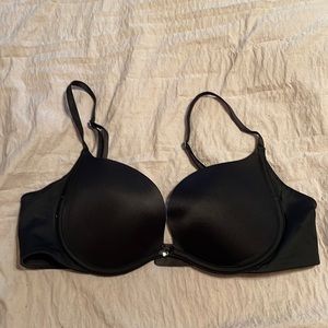 Brand new 36B Plunge bra by Victoria’s Secret